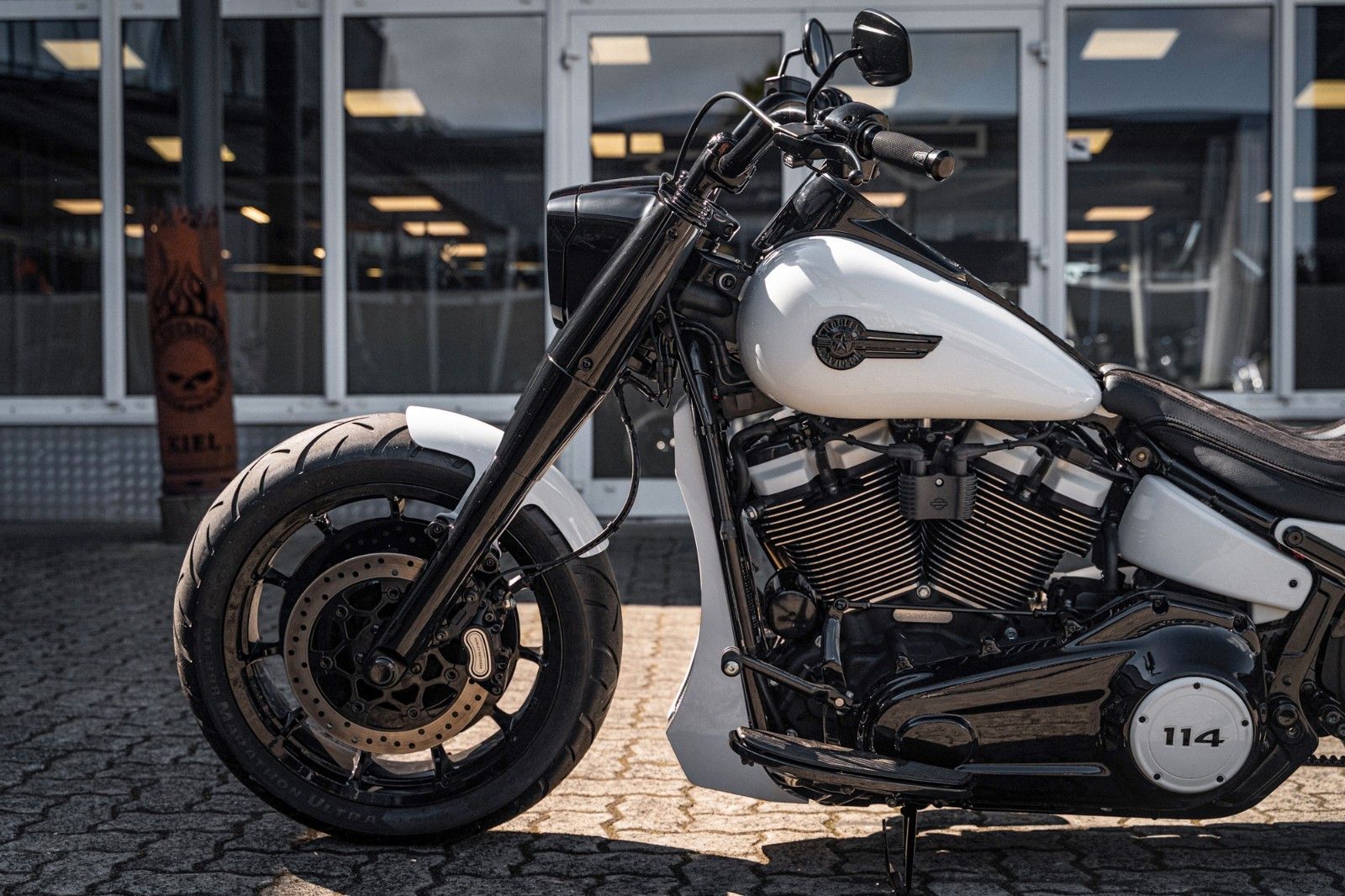 Fahrzeugabbildung Harley-Davidson WHITE FAT BOY FLFBS 114 MY24 -KESSTECH-