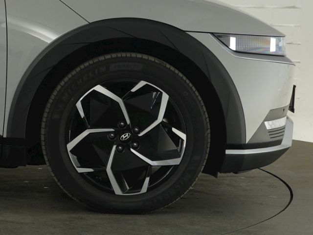 IONIQ 5 DYNAMIQ 77,4 kWh AT+AHK+VOLL LED+NAVI+RÜ