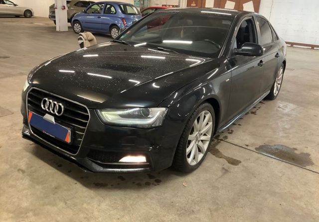 Audi A4 2.0 TDI 130kW S tronic S line,NAVI,BI XENON