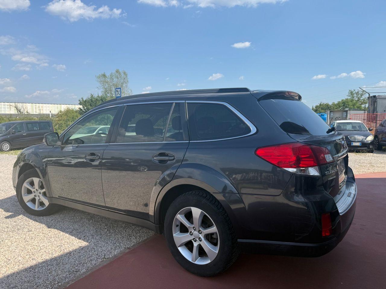 Subaru Outback 2014 — photo 5