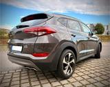Hyundai TUCSON 2.0 CRDi 136kW 4WD Automatik Premium - Hyundai TUCSON von privat
