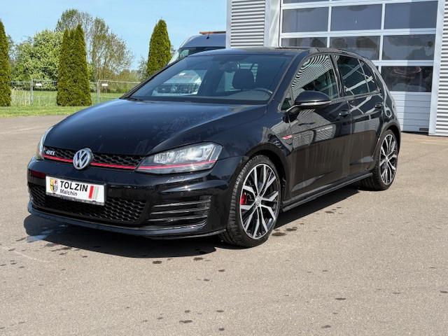 Volkswagen Golf VII 2.0 TSI GTI