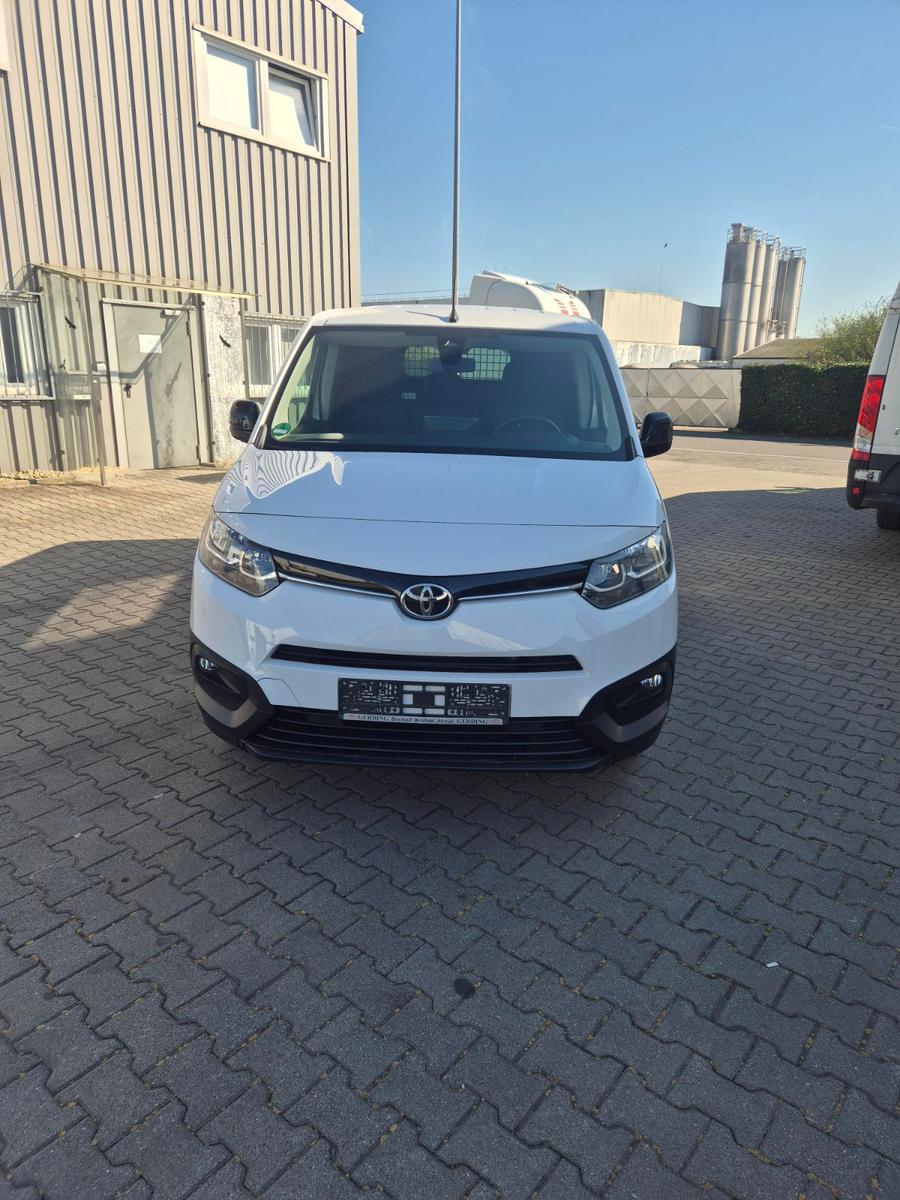 Toyota Proace City L2 Meister
