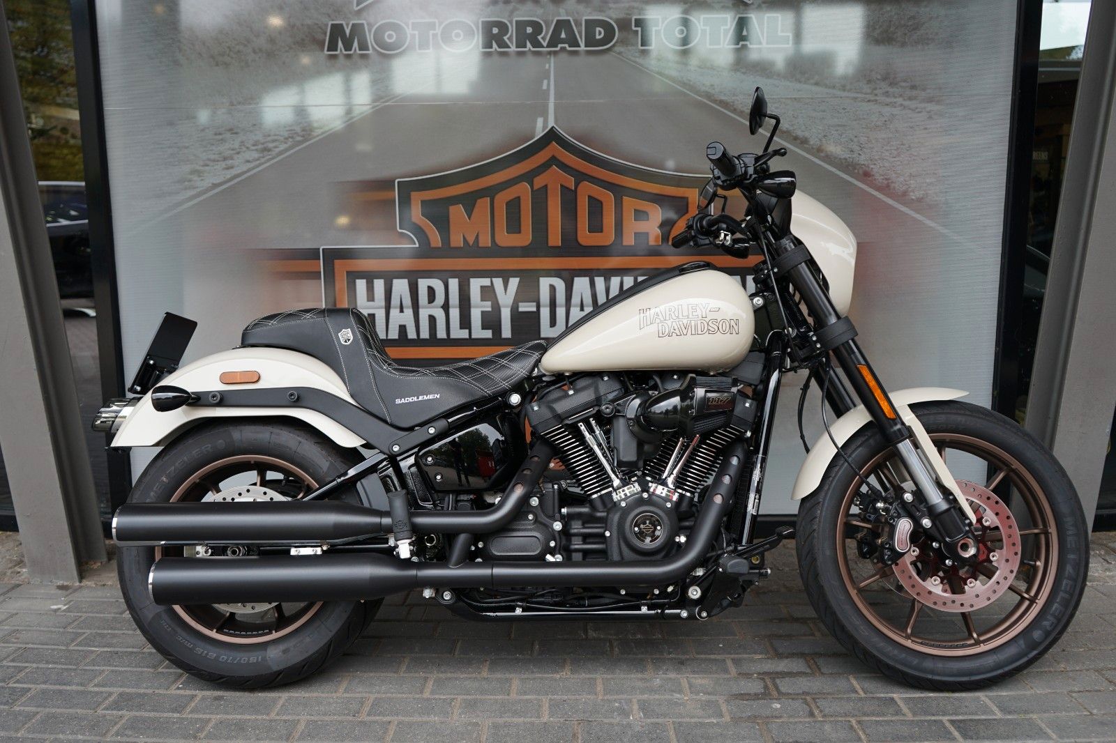 Fahrzeugabbildung Harley-Davidson Low Rider S FXLRS mit Saddlemen