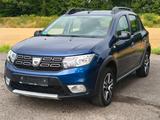 Dacia Sandero Stepway Celebration TCe 90 - Dacia Sandero in Krefeld