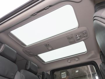 Citroën Spacetourer Shine 8-SitzerLederel. Schiebetüre