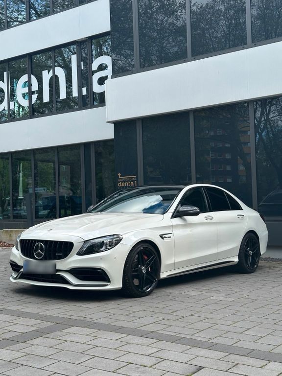 Image of Mercedes-Benz C 63 AMG