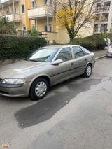 Opel Vectra 1.8 16V -Neue Zahnriemen - gebrauchte Opel Vectra aus dem Jahr 1997