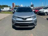 Toyota RAV 4 2,0-l-VVT-i Automatik AWD 360 Kamera - Toyota RAV 4 mit Benzin-Antrieb: Allradantrieb, Geländewagen
