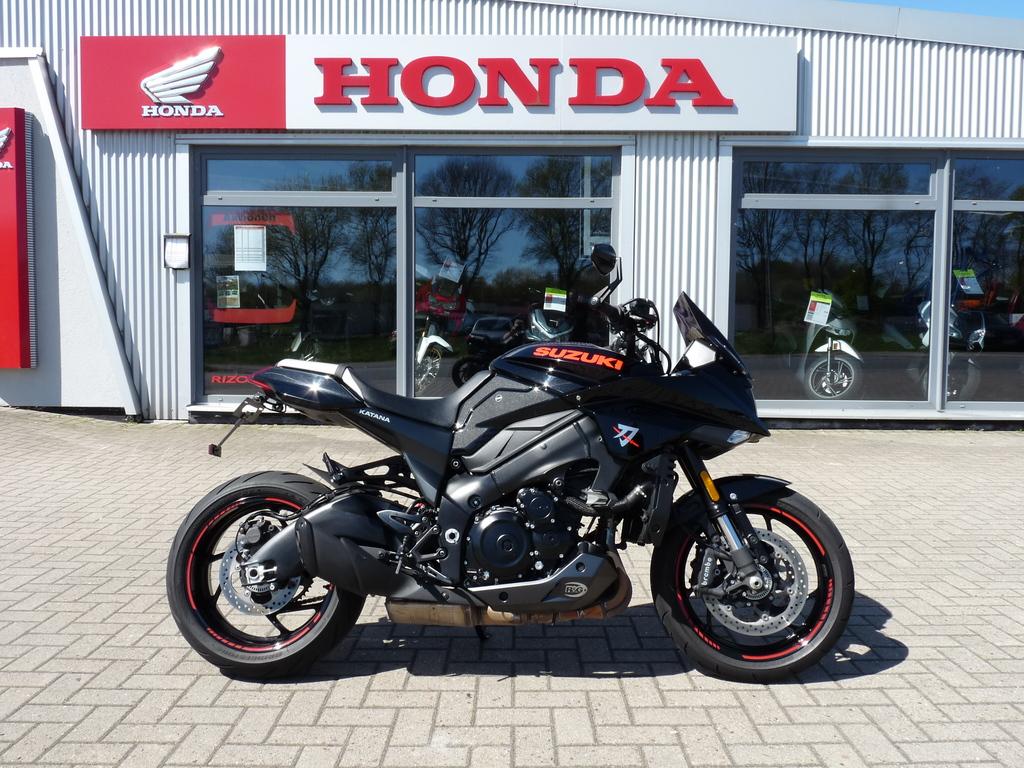 Suzuki GSX-S 1000 S Katana Top Zustand / Zubehör