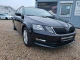 Skoda Octavia Combi Tour - Skoda Octavia: Tour