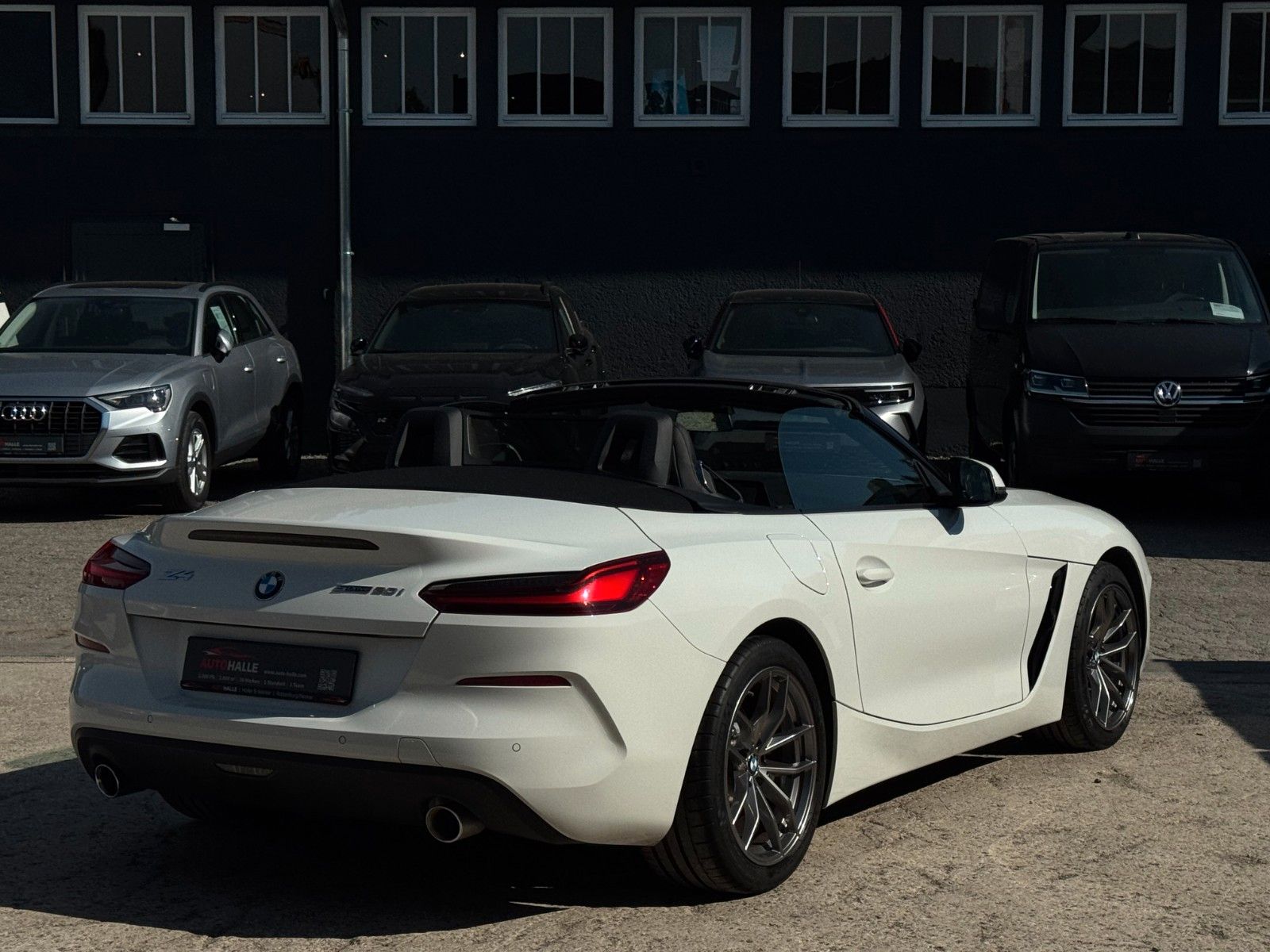 Fahrzeugabbildung BMW Z4 sDrive20i Aut. Advantage Tempo. H&K PDC SHZ