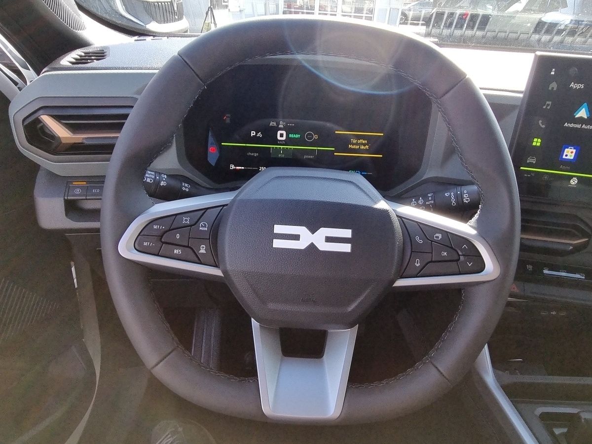 Fahrzeugabbildung Dacia Bigster Extreme HYBRID 155