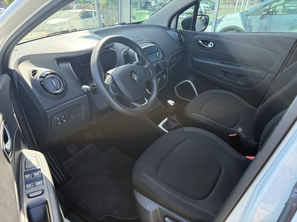 RENAULT Captur - Bild 7