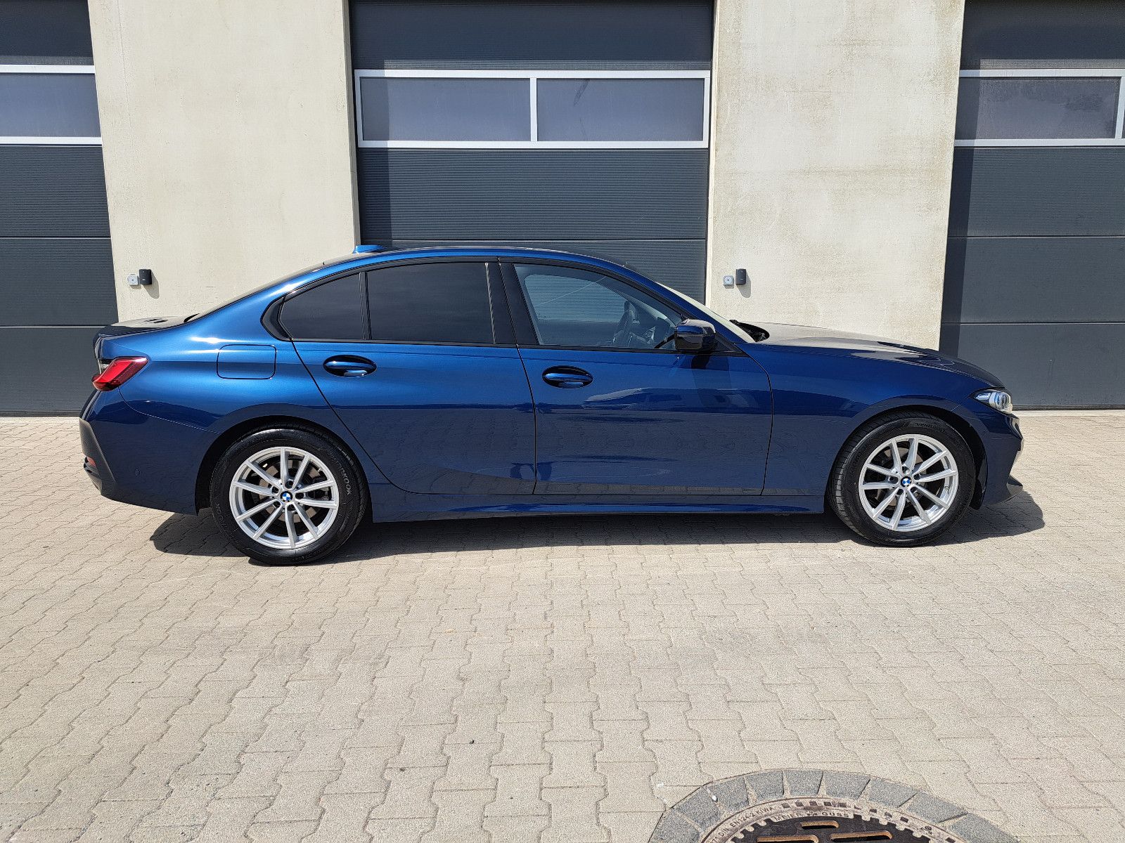 BMW 318d LCI*Adapt.LED*Curved*HiFi*HUD*RFK foto 4