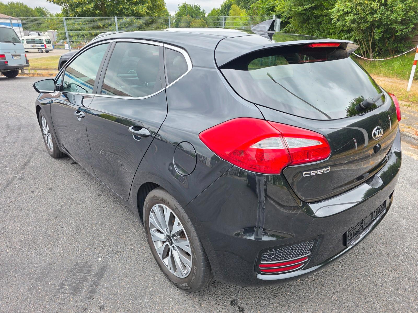Kia Ceed 1.6 CRDi DynamicLine Euro6