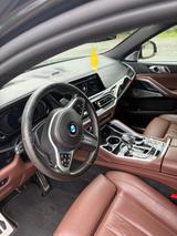 BMW X6 M50 M50i - - BMW X6 M50 aus 2021