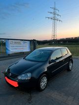 Volkswagen Golf V / FSI 1.4 - Volkswagen Golf mit Benzin-Antrieb: Limousine, V Fsi