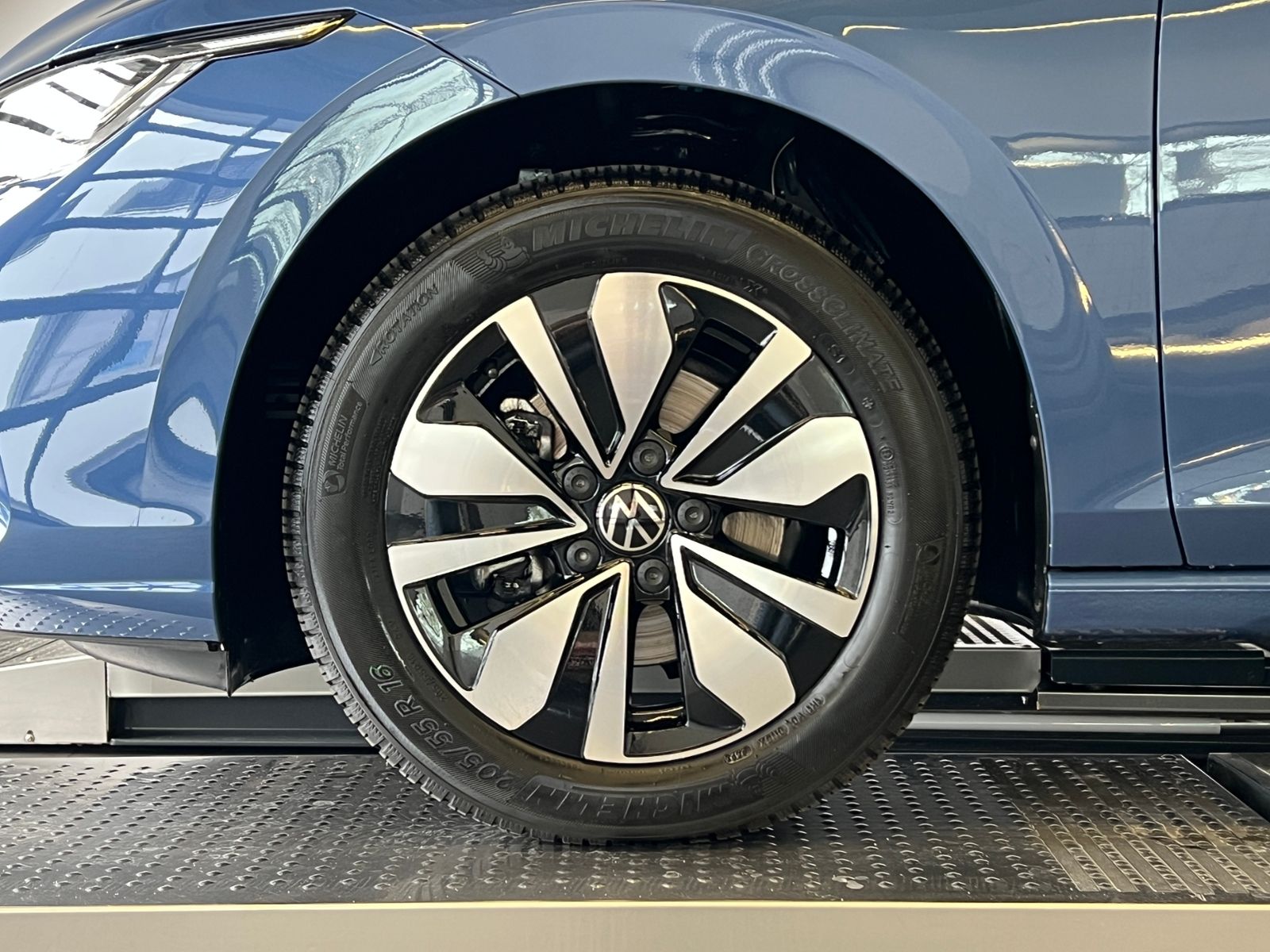 Fahrzeugabbildung Volkswagen Golf VIII GOAL 1.5 TSI *LED, App-Connect, 16'-LM