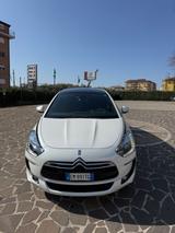 DS Automobiles Ds DS5 5 1.6 e-HDi 110 full full optional - DS Automobiles DS5 mit Halbautomatikschaltung