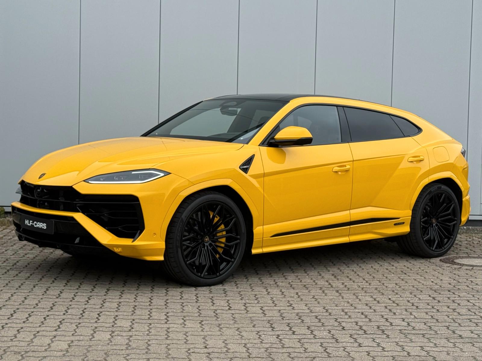 Lamborghini URUS SE 4.0 V8*CARBON*PANO*B&O*PROD 2026