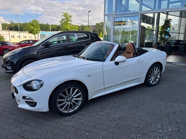 Fahrzeugabbildung Fiat 124 Spider Lusso KLIMA KEYLESS NAV RFK SHZ ALU