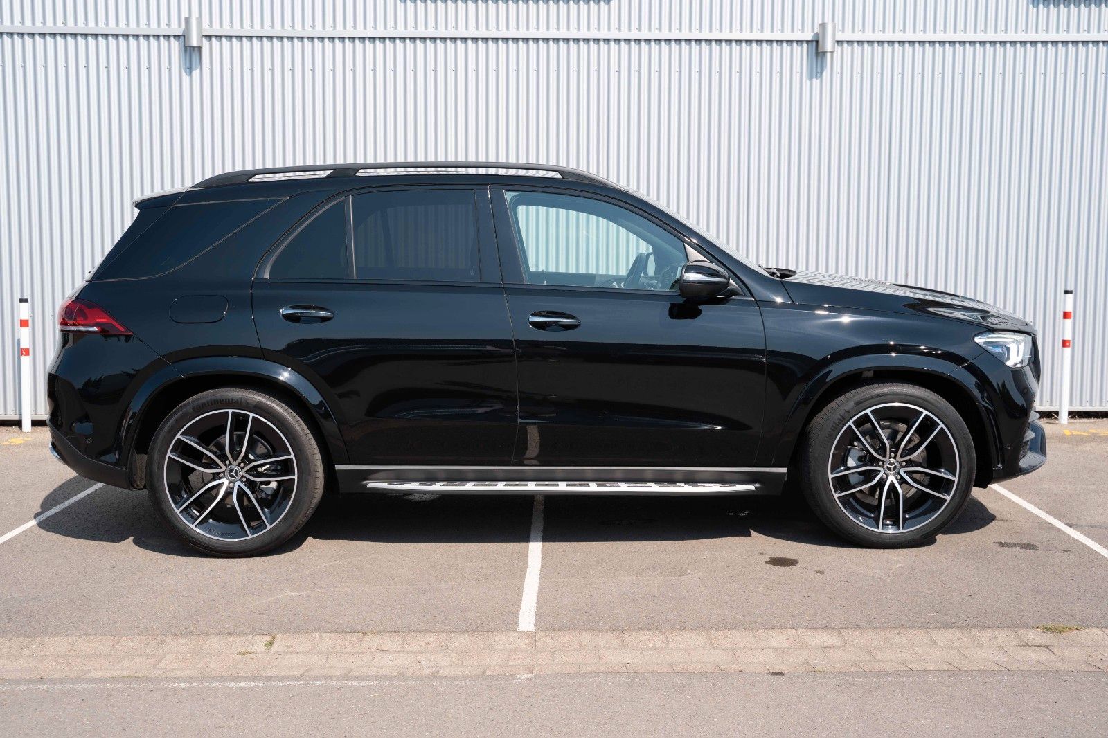 Fahrzeugabbildung Mercedes-Benz GLE 300 D 4MATIC HUD LED NIGHT KAM BURM