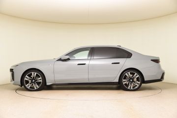 BMW 740 - 2