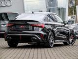 Audi RS 3 Limousine 294(400) kW(PS) S tronic - mit Benzin-Antrieb: Schwarz, Alcantara, Limousine