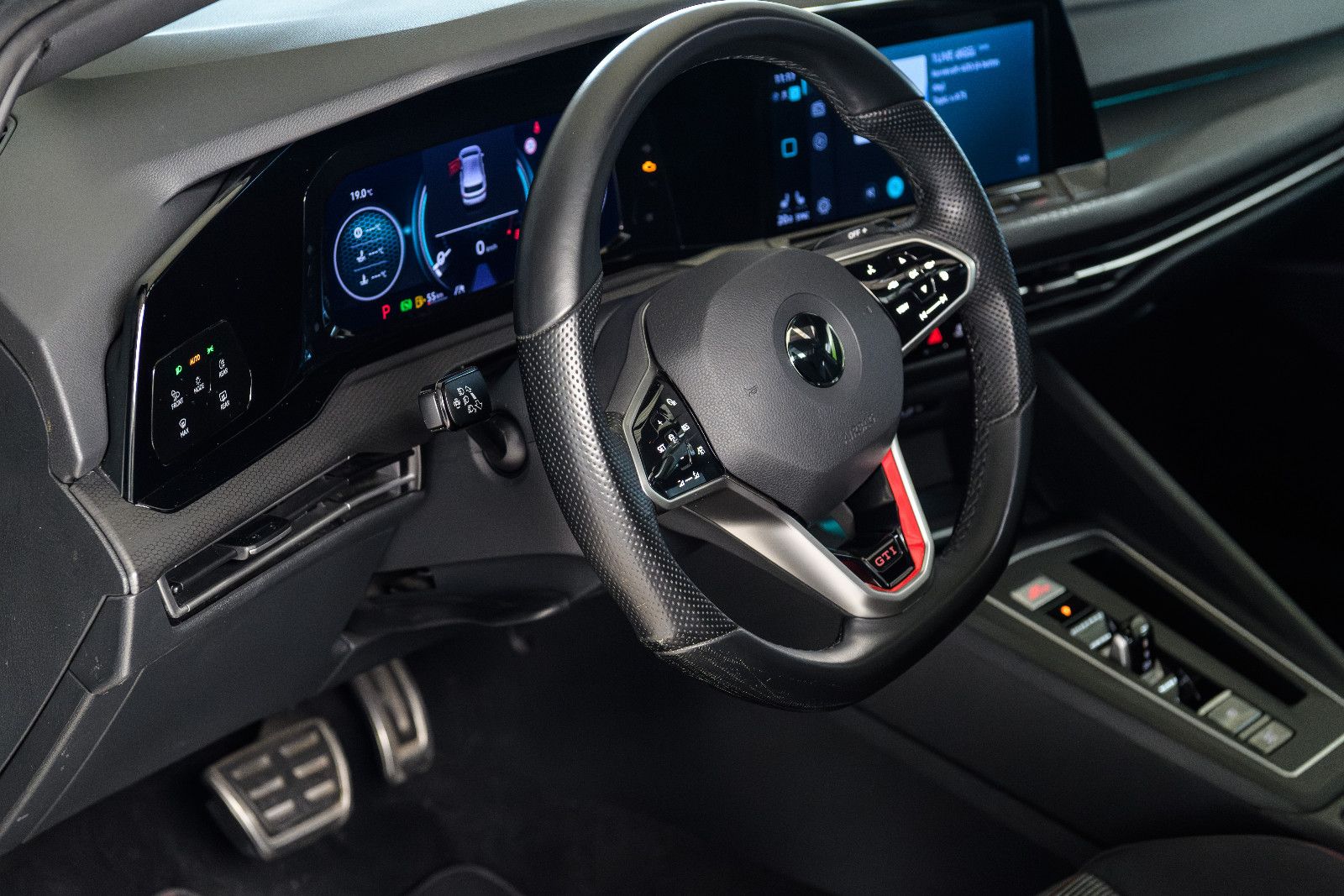 Fahrzeugabbildung Volkswagen Golf VIII GTI +Matrix +Panorama +LED +ACC