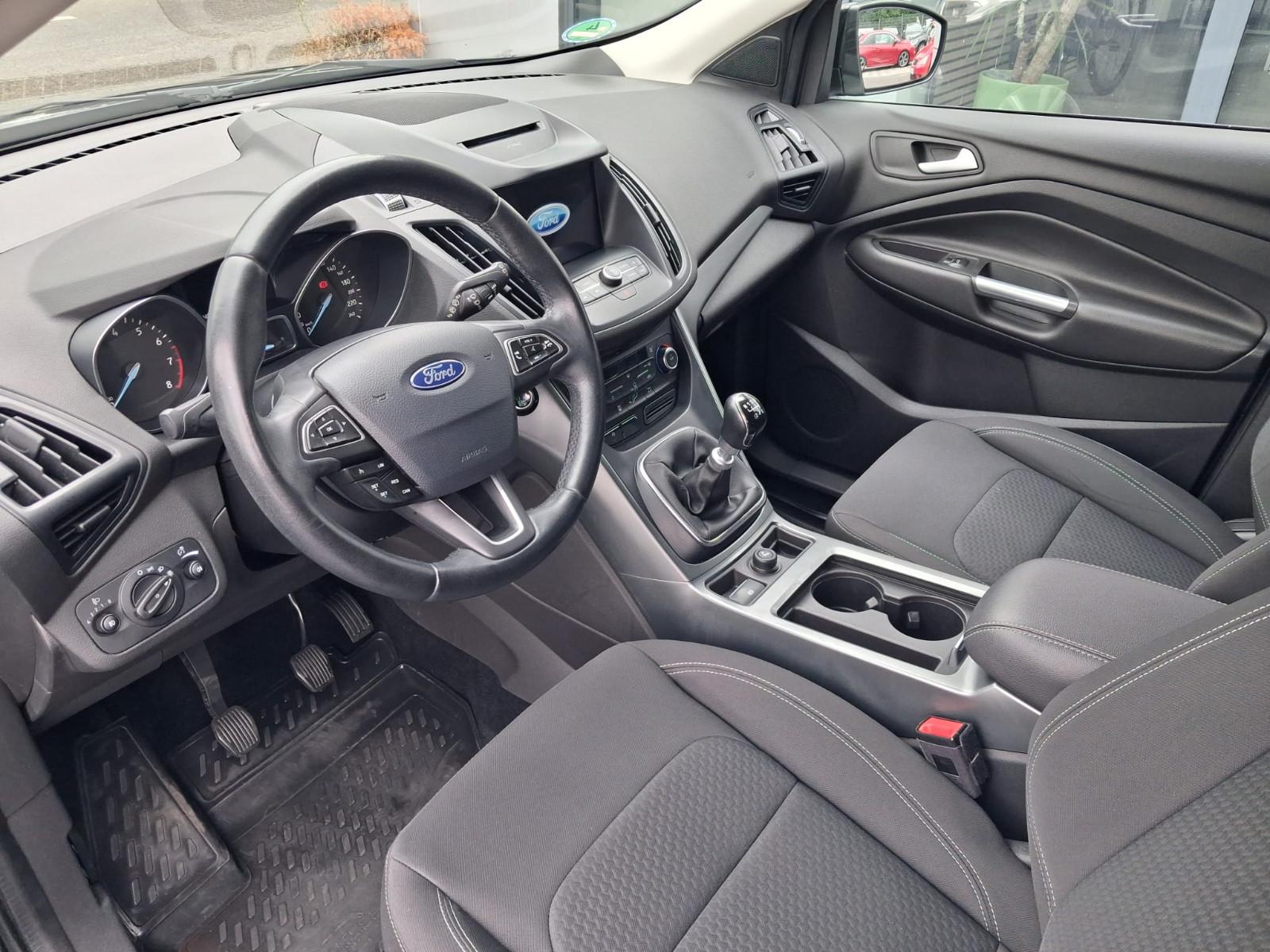 Ford Kuga Cool & Connect