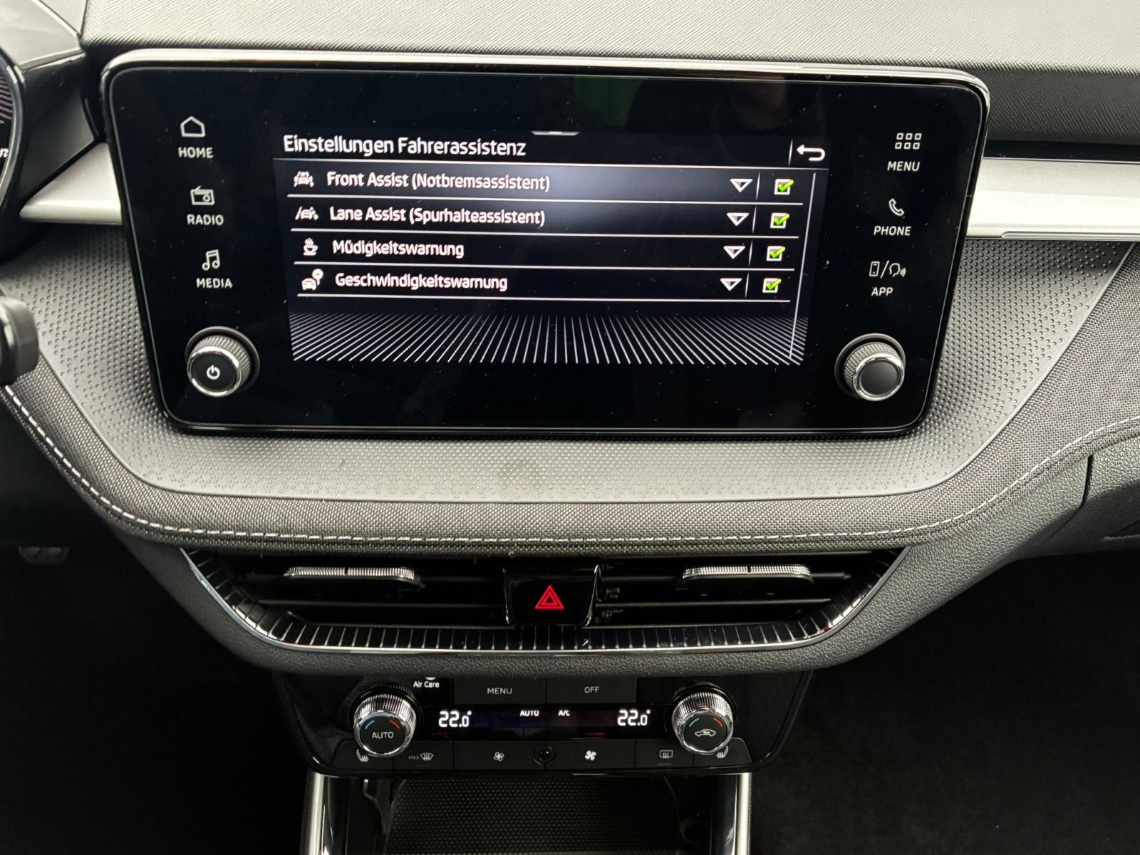 Fahrzeugabbildung SKODA Fabia 1.0 TSI Selection OPF