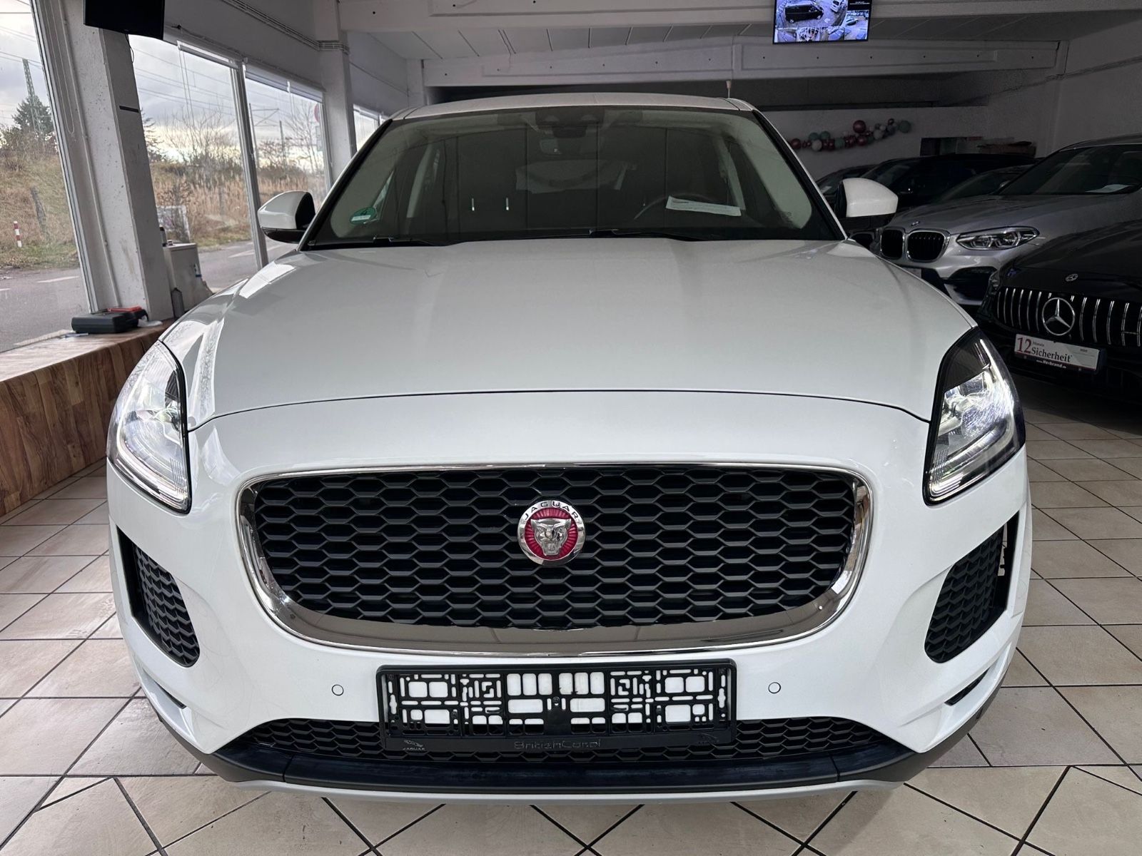 JAGUAR E-Pace
