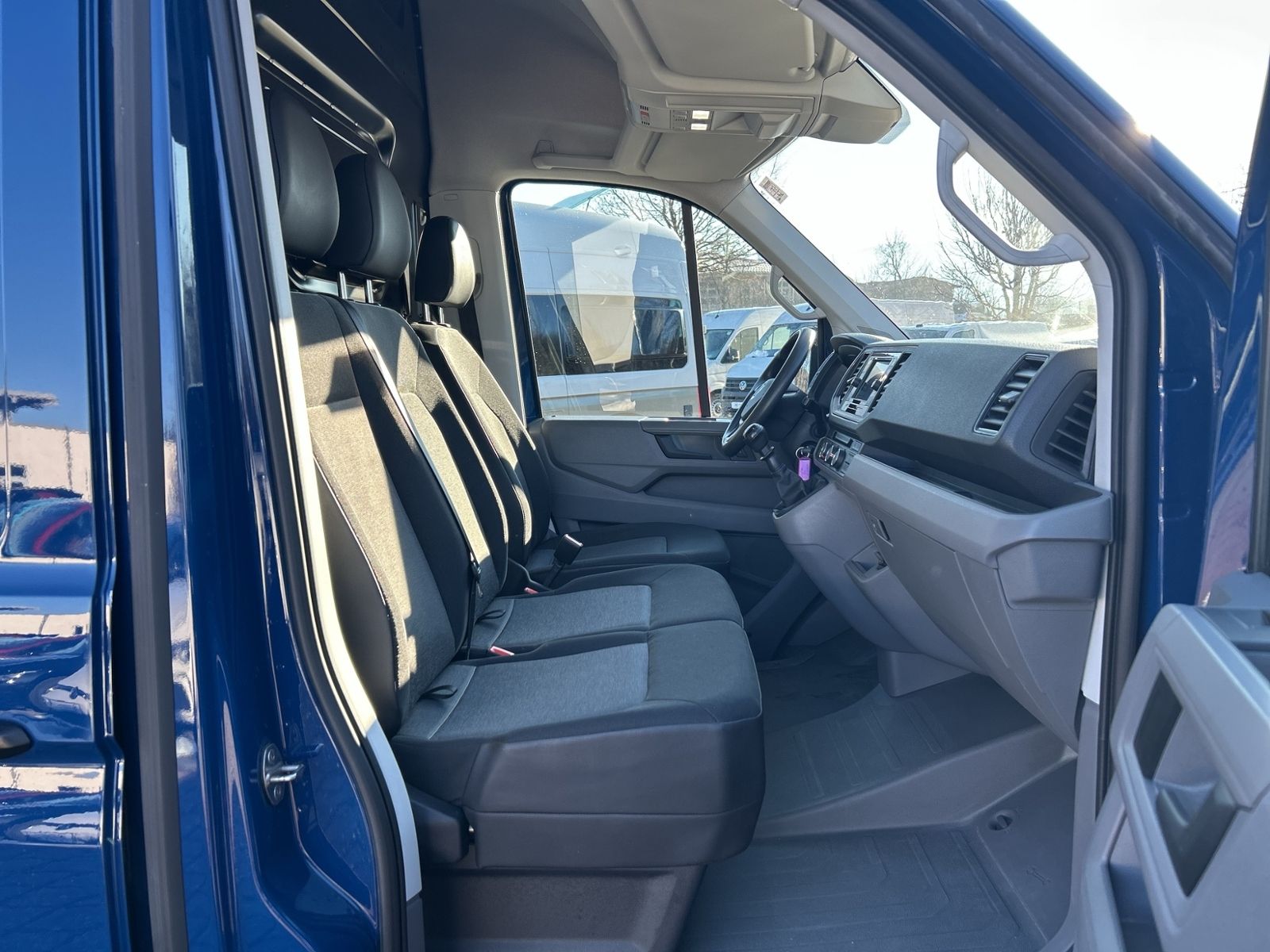 Crafter 35 2.0 TDI L2H2 4MOTION, AHK, Trennwand,