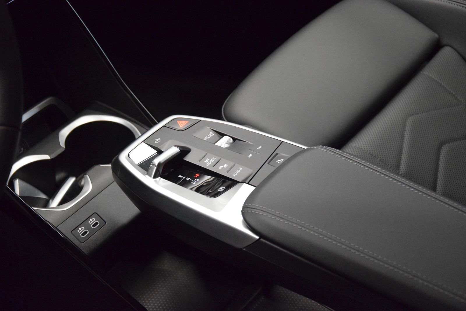 Fahrzeugabbildung BMW X1 sDrive 20 i M Sport ACC Leder H&k LED Kamera