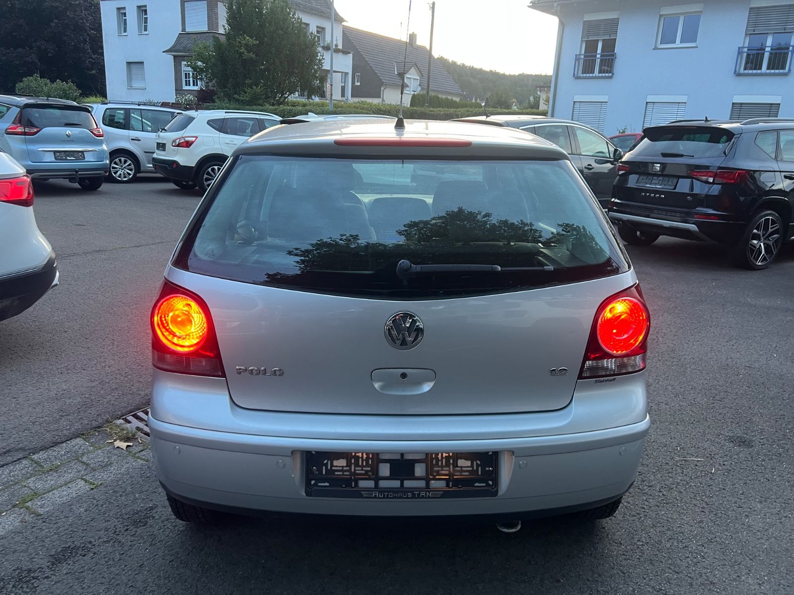 Fahrzeugabbildung Volkswagen Polo IV Comfortline *SITZHEIZUNG* TÜV NEU *