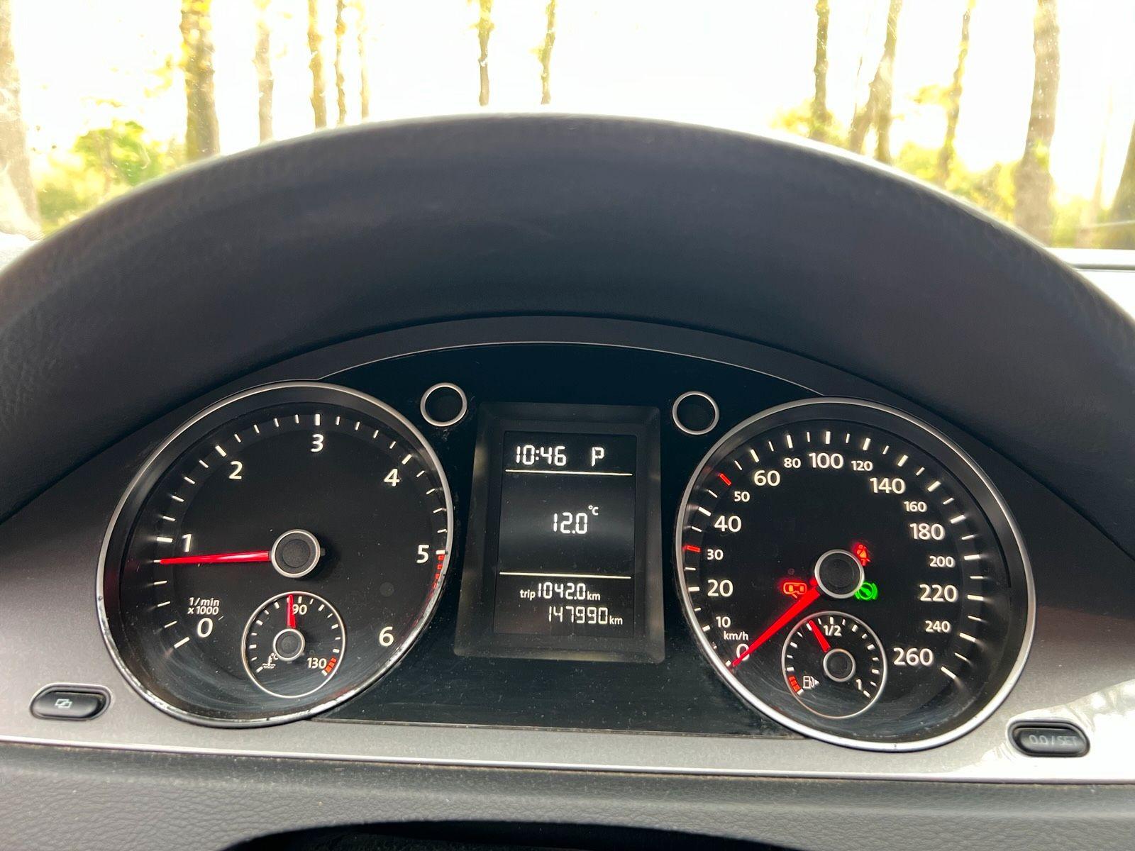 Volkswagen Passat 2009 — photo 14