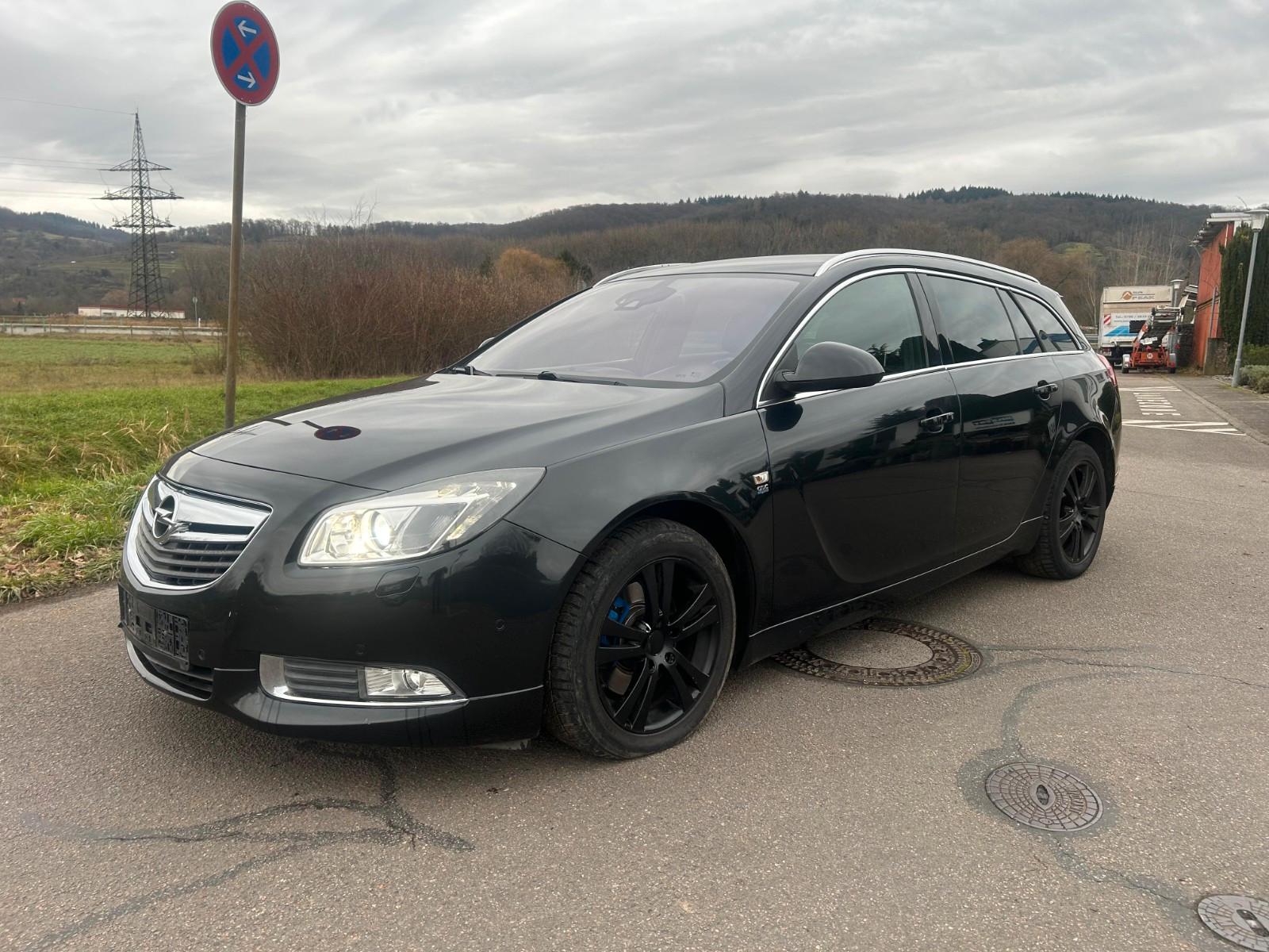 Opel Insignia A Sports OPC LINE Tourer Sport 4x4
