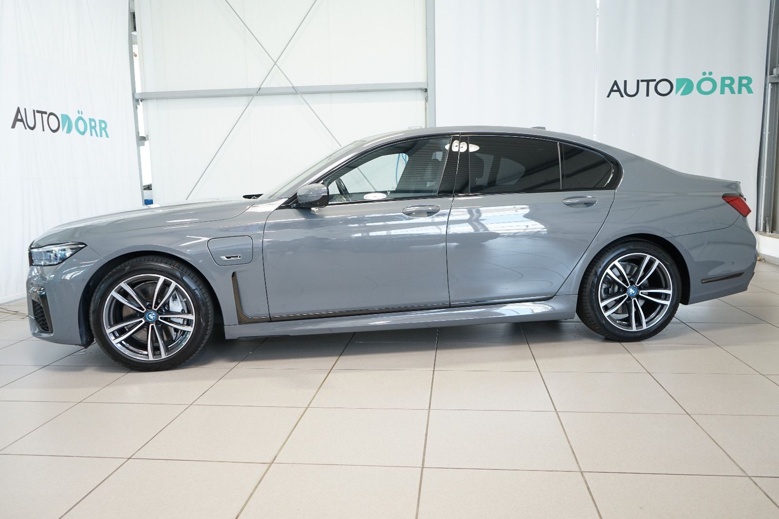 BMW 745e M Sport Massage H K FondEntertainm. Luft foto 2