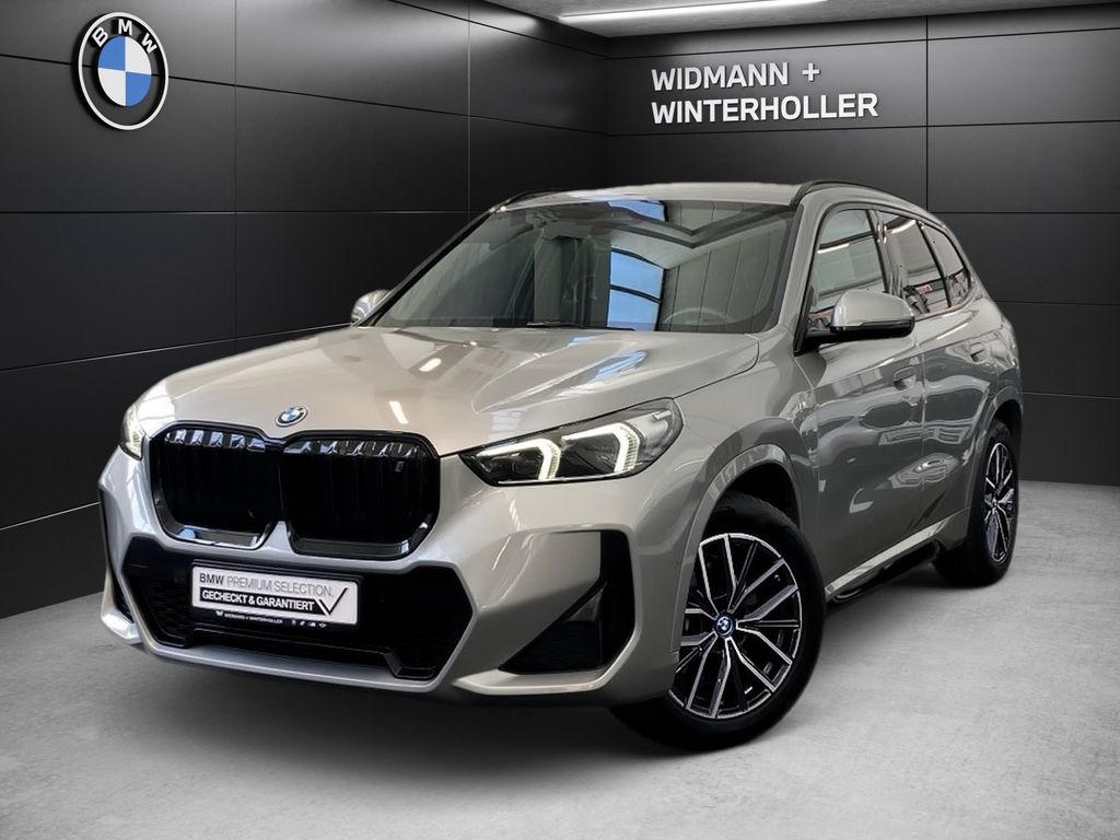 Image of BMW iX1
