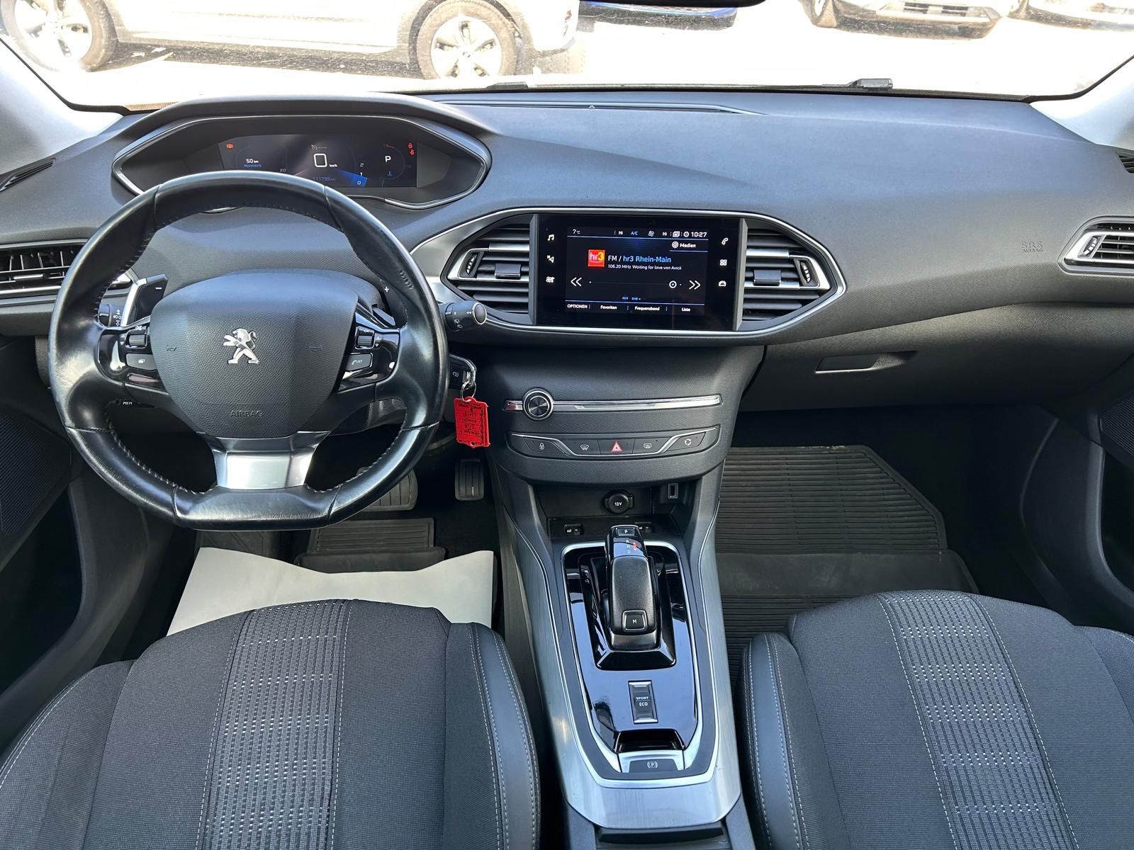 Fahrzeugabbildung Peugeot 308 SW Allure°Automatik°AHK°Kamera°Navi°1.Hand°