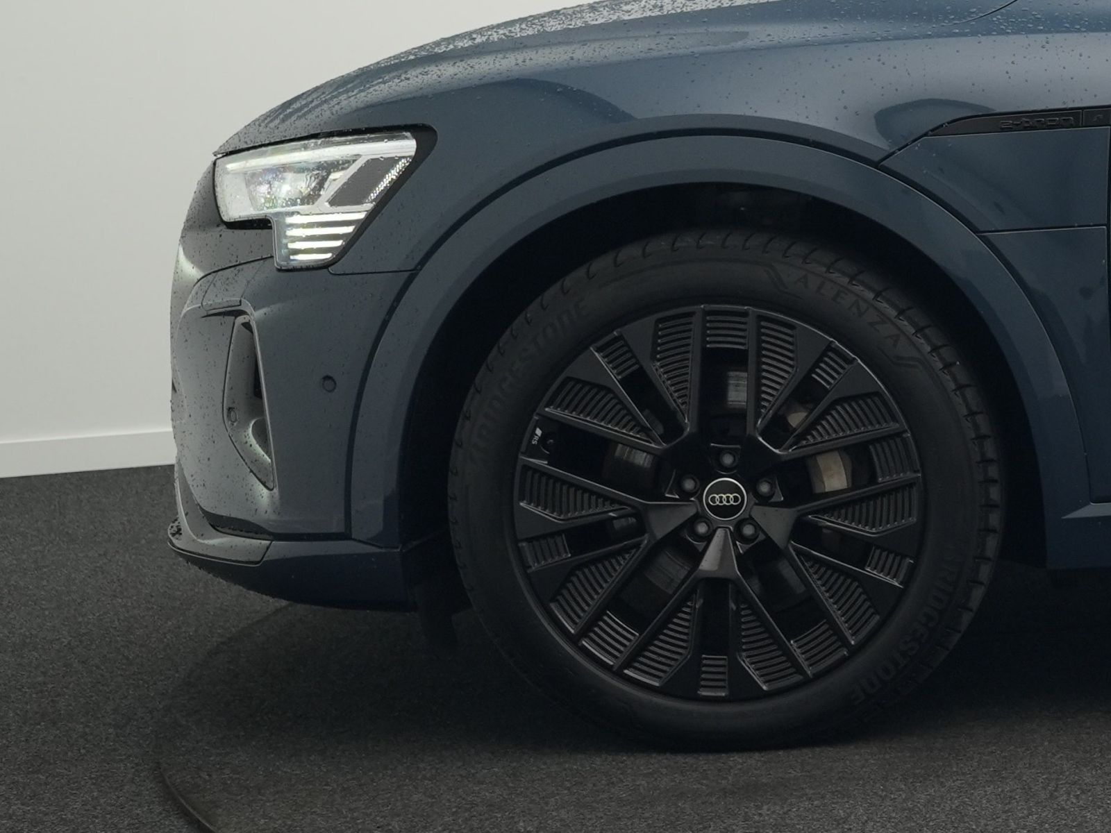 Audi Q8 e-tron - Bild 16