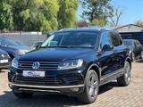 Volkswagen Touareg V6 TDI Terrain Tech 4Motion R-Line - Volkswagen Touareg: R Line