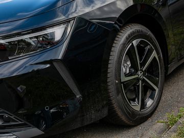 Opel Astra L Sports Tourer 1.2 Edition Spurhalteassi.