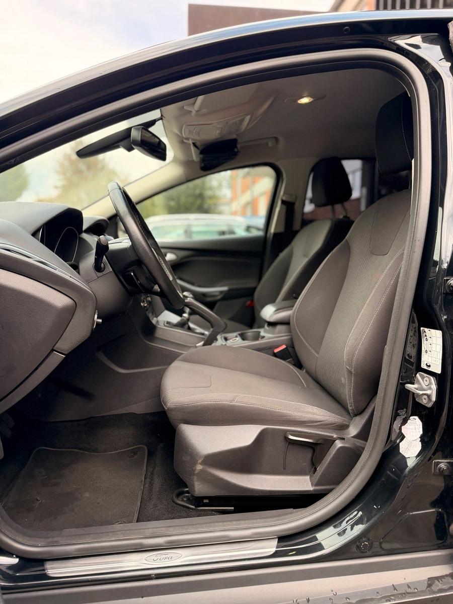 Ford Focus 2012 — photo 5