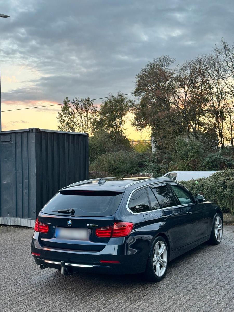 BMW 320