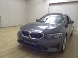 BMW 320dA Touring Navi Panoramadach LED LC+ StandHzg - BMW 320 Gebrauchtwagen in Bremen
