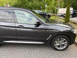 BMW X3 xDrive30e xLine mit BMW Garantie - BMW X3 xLine mit Hybrid-Antrieb (Benzin/Elektro)