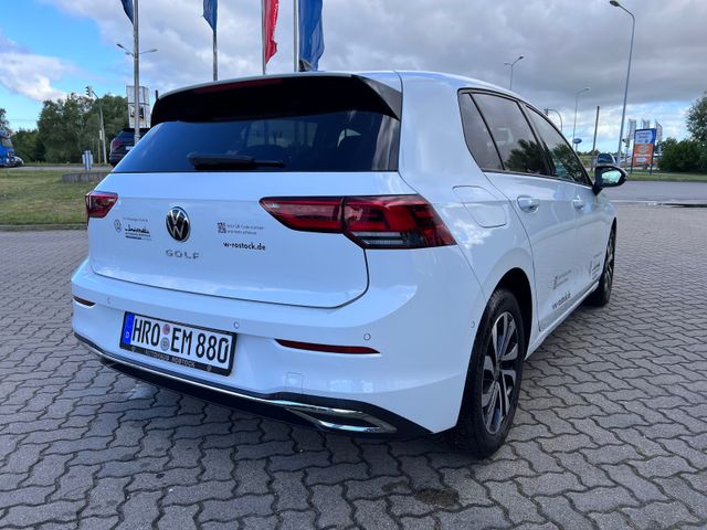 Golf VIII Active 2.0 TDI LED TRAVEL PDC