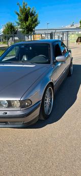 BMW E38 740i LPG - BMW 740 aus 1998: 740i